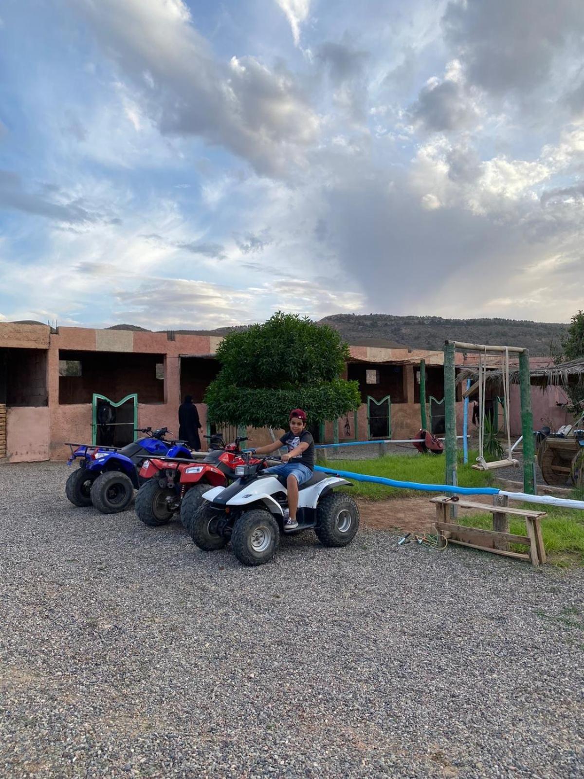Villa Les Cavaliers Chez Yassine à Marrakesh Extérieur photo